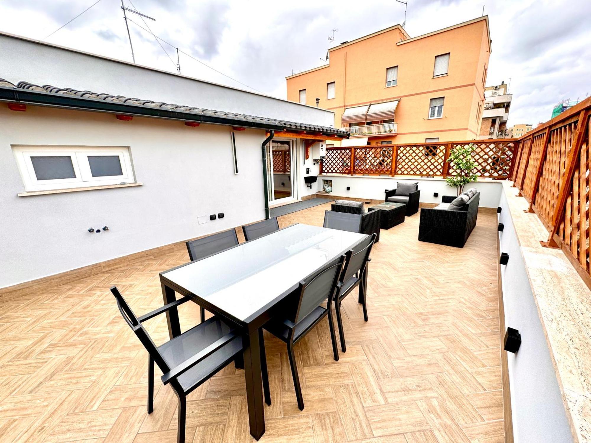 רומא Luxury Apartment Togliatti מראה חיצוני תמונה