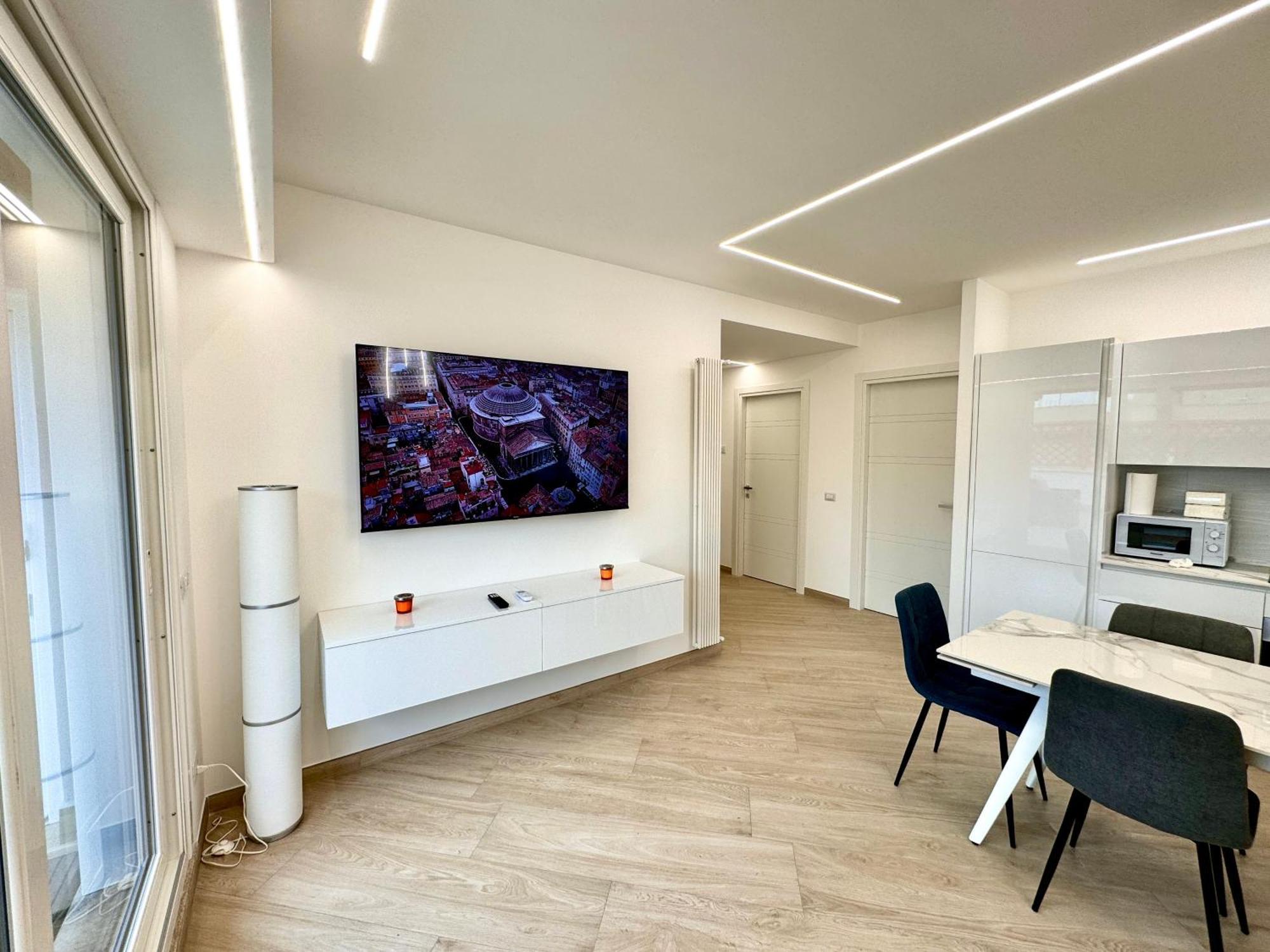 רומא Luxury Apartment Togliatti מראה חיצוני תמונה